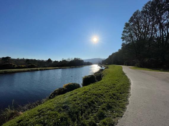 Commuting along the Caledonian Canal by Bike