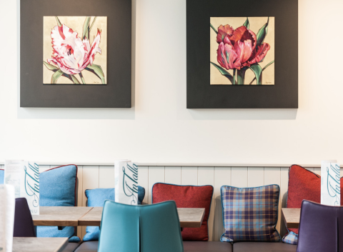 Loch Ness cafe seating